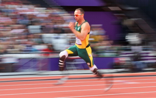 Oscar Pistorius bị khuyết tật từ rất nhỏ, nhưng với ý chí kiên cường cùng với niềm đam mê thể thao, anh đã giành 4 HCV ở Paralympic năm 2004 và 2008. Tuy nhiên, anh không muốn dừng lại ở đó. Pistorius muốn được tranh tài ở Thế vận hội cùng các VĐV bình thường khác. Và anh đã phần nào thực hiện được ước mơ của mình khi được tranh tài ở 2 nội dung chạy của Olympic 2012 là 400m và 400m tiếp sức nam.